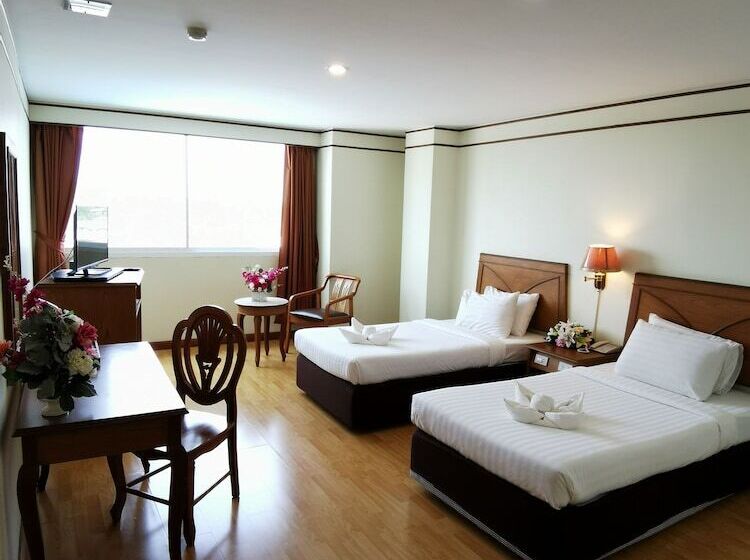 اتاق لوکس, Morakot Twin Chumphon