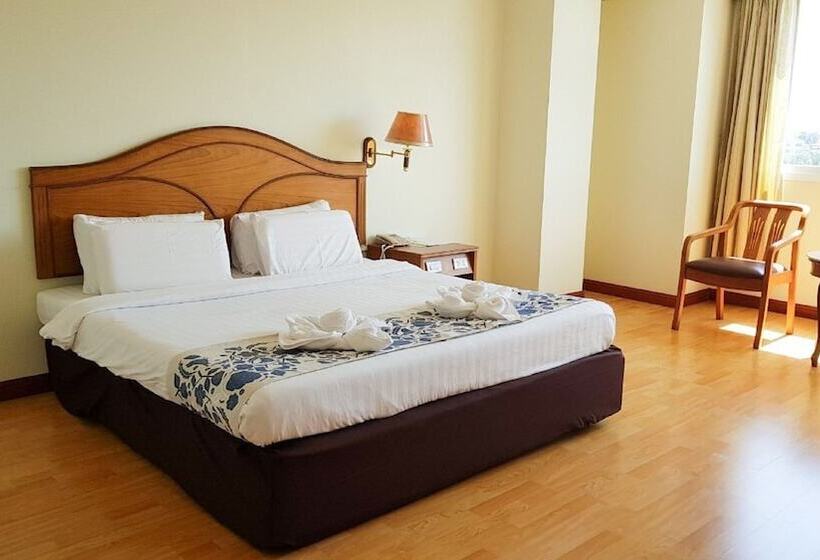 اتاق لوکس, Morakot Twin Chumphon