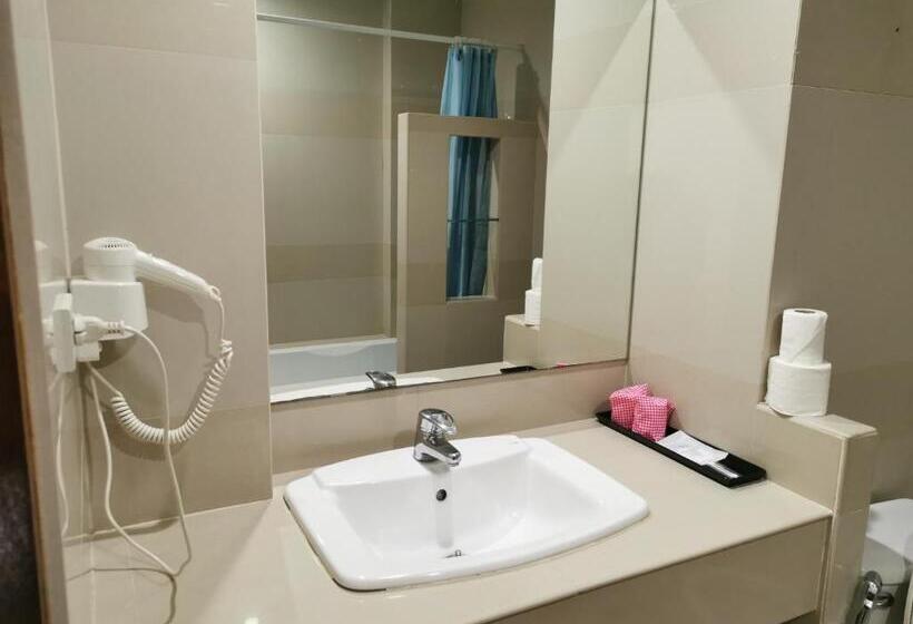 اتاق لوکس, Morakot Twin Chumphon