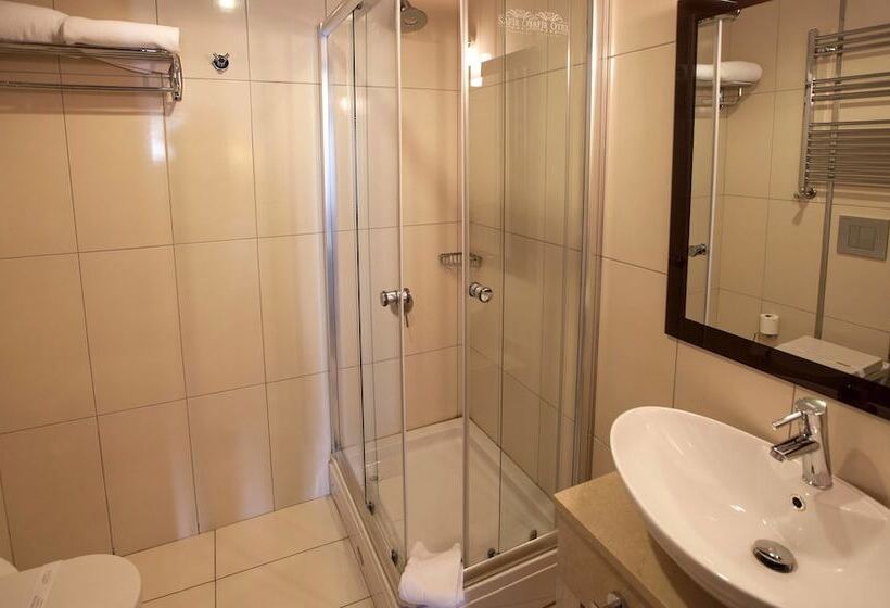 سوییت, Safir Hotel