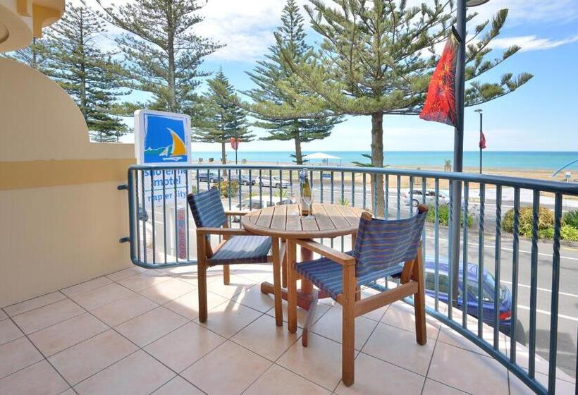 استودیوی استاندارد با چشم‌انداز دریا, Shoreline Motel