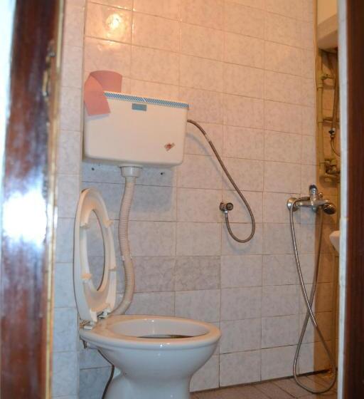اتاق استاندارد یک تخته با سرویس بهداشتی مشترک, Hostel Valentin
