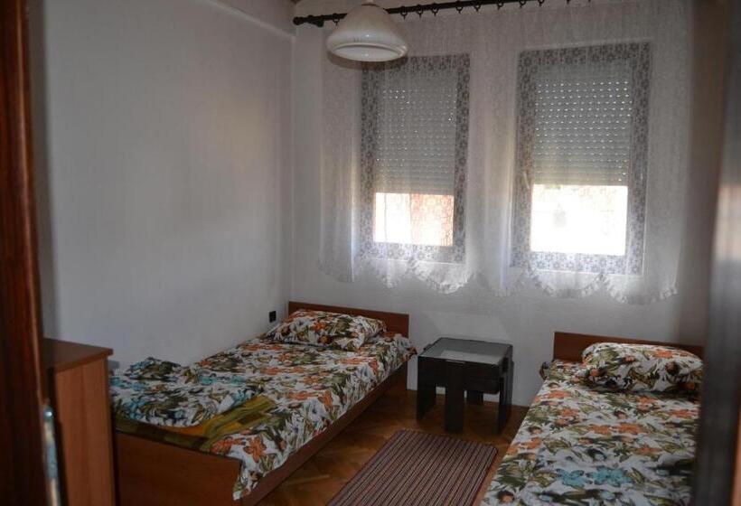اتاق عادی, Hostel Valentin