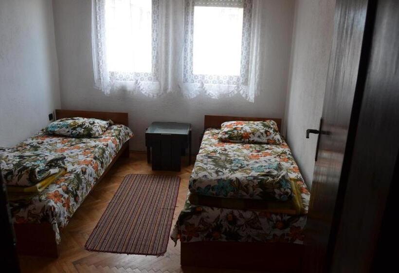 اتاق عادی, Hostel Valentin