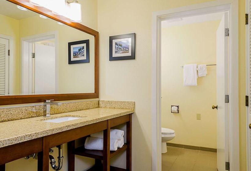 Standard Room 2 Double Beds, Comfort Inn Monterey Peninsula Airport