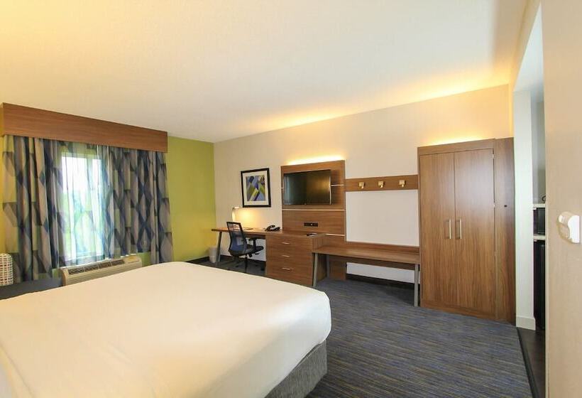 Standard Room, Holiday Inn Express  & Suites Charleston  North