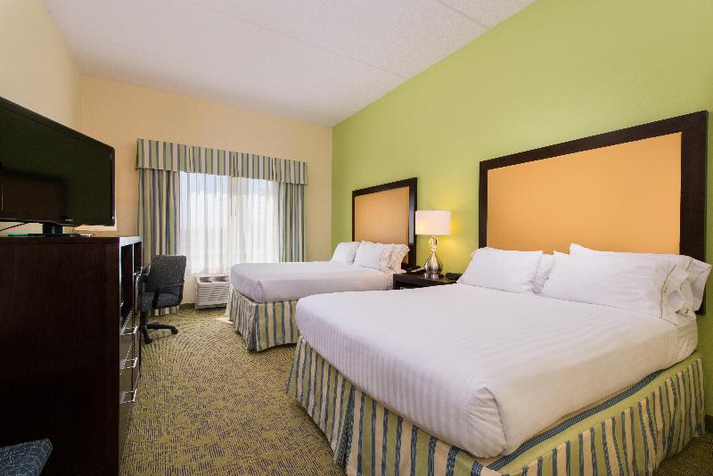 اتاق استاندارد با تخت دو نفره بزرگ برای معلولان, Holiday Inn Express And Suites Dickson City