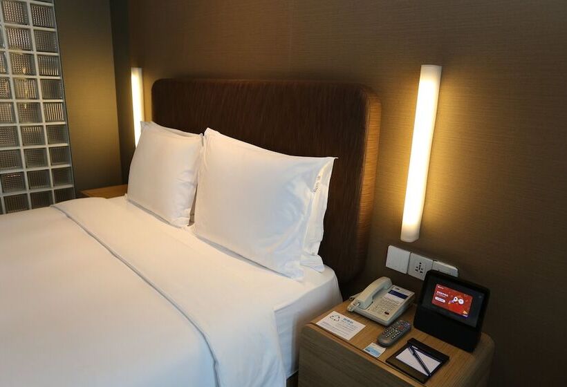 اتاق استاندارد با تخت دوبل, Holiday Inn Express Shanghai Jinsha