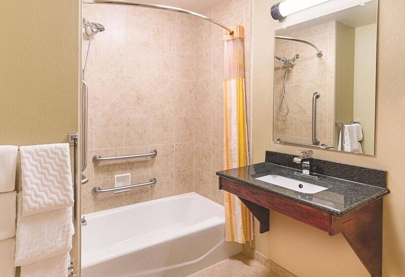 اتاق لوکس, La Quinta By Wyndham Woodway   Waco South