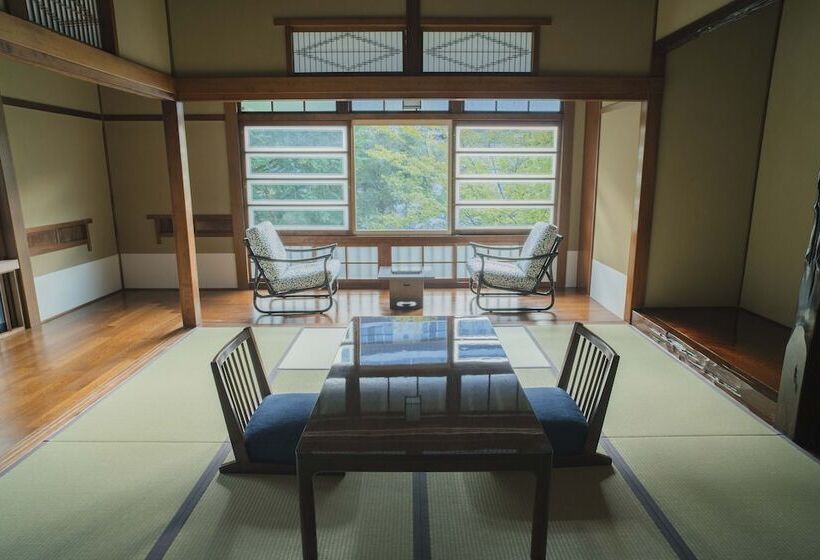 اتاق کلاسیک, Ochiairo