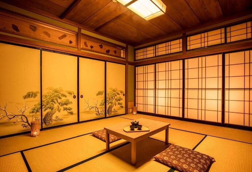 اتاق سوپریور خانوادگی, Ooedo Onsen Monogatari Unazuki Grand