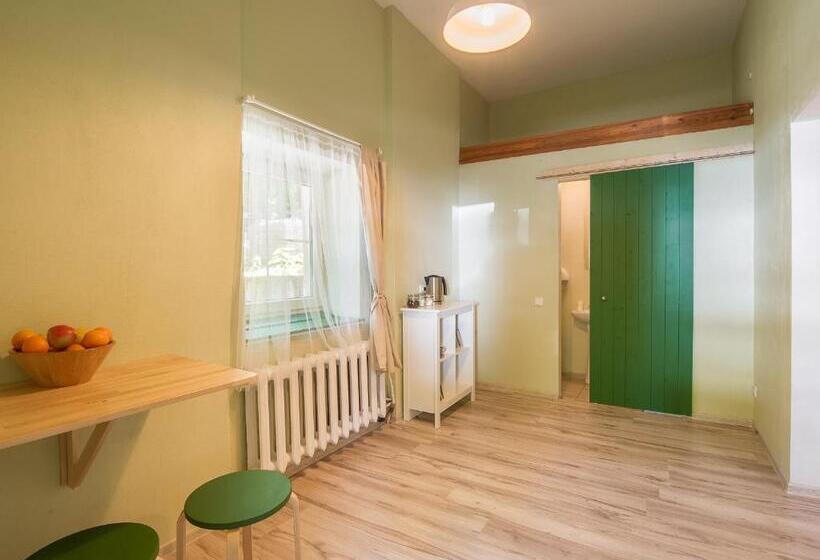 اتاق استاندارد, Downtown Forest Hostel & Camping