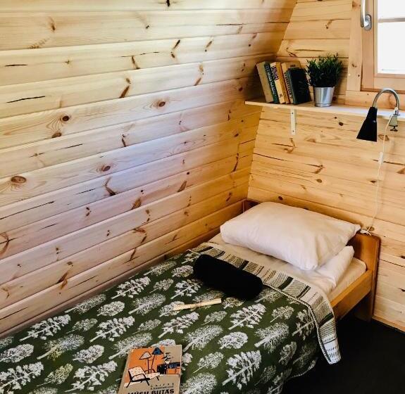 ویلای استاندارد با چشم‌انداز باغ, Downtown Forest Hostel & Camping