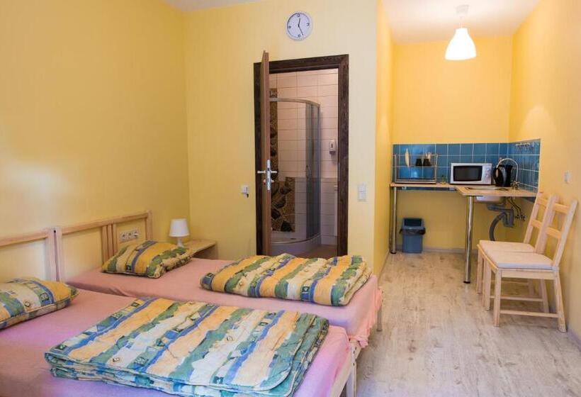 Habitación Clásica, Fortuna Hostel