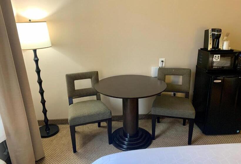 Standard Room, Holiday Inn Express  & Suites North Sequim