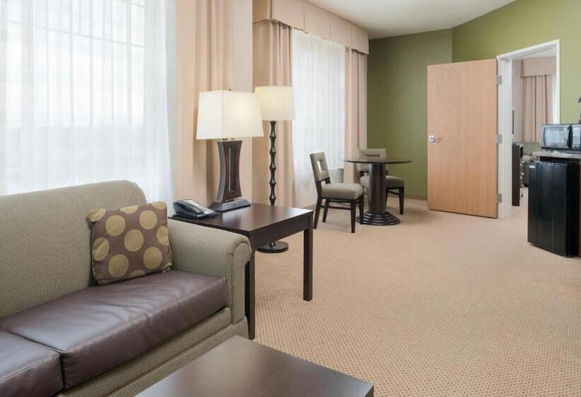 سوییت, Holiday Inn Express Hotel & Suites North Sequim, An Ihg
