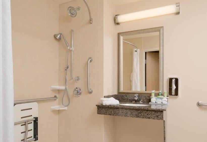 سوئیت برای معلولان, Holiday Inn Express Hotel & Suites North Sequim, An Ihg