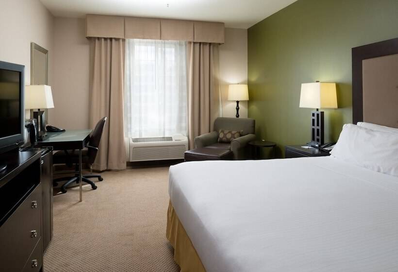 Suite Adapted for people with reduced mobility, Holiday Inn Express  & Suites North Sequim