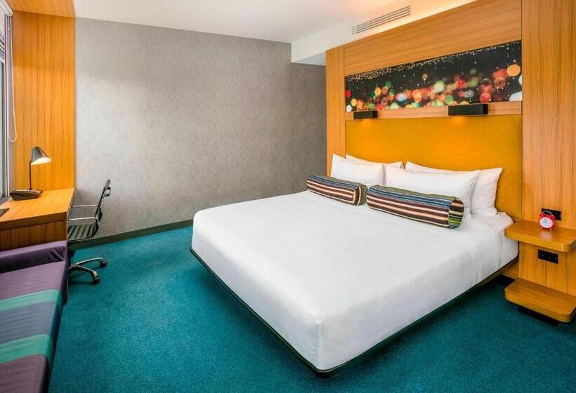 اتاق استاندارد با تخت بزرگ, Aloft Bogota Airport