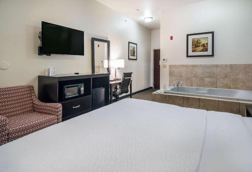 Suite with Hot Tub, Clarion Inn & Suites Weatherford South