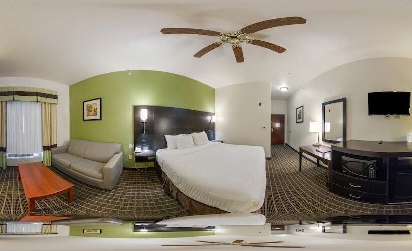 سوییت, Clarion Inn & Suites Weatherford South