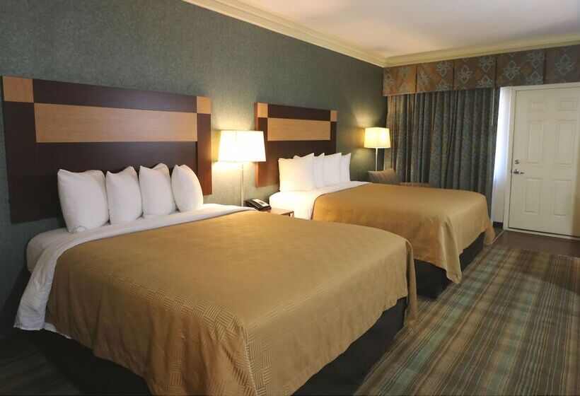 اتاق استاندارد با 2 تخت دوبل, Clarion Inn Near Island Drive