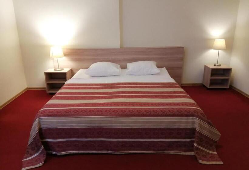 سوییت لوکس, Idilė Bed & Breakfast   Visaginas
