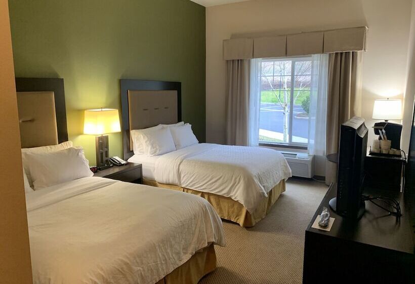 Suite, Holiday Inn Express  & Suites North Sequim