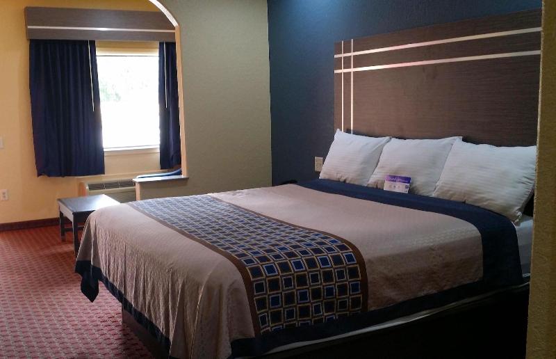 اتاق استاندارد, Holiday Inn Express & Suites Cheney, An Ihg