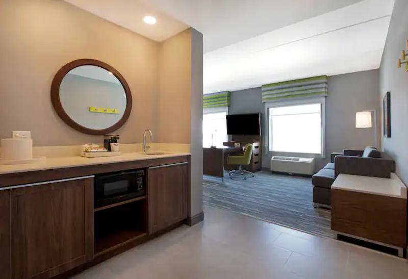 سوئیت برای معلولان, Holiday Inn Express Texas City, An Ihg