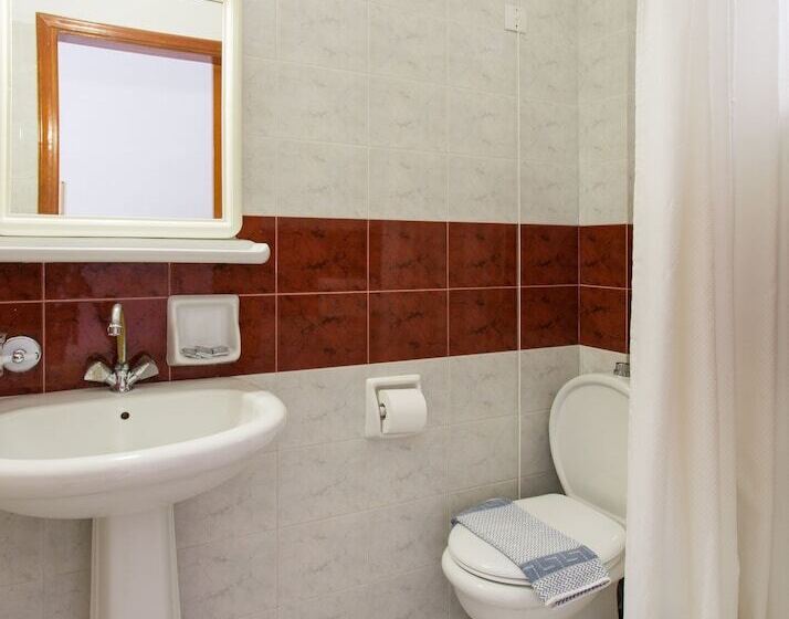 اتاق استاندارد سه نفره با چشم‌انداز کنار دریا, Petrino Guesthouse