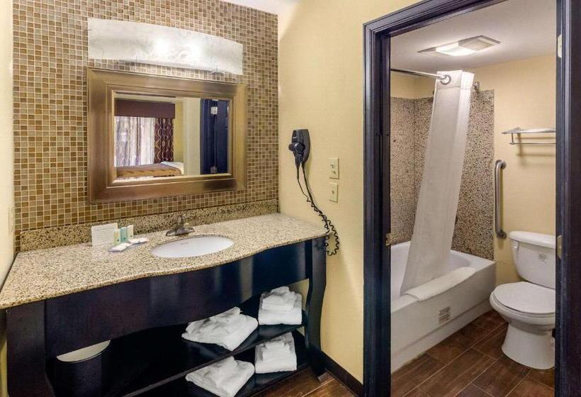 اتاق استاندارد, Quality Inn