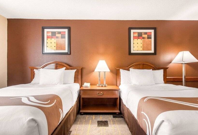 اتاق استاندارد با 2 تخت دوبل, Quality Inn & Suites