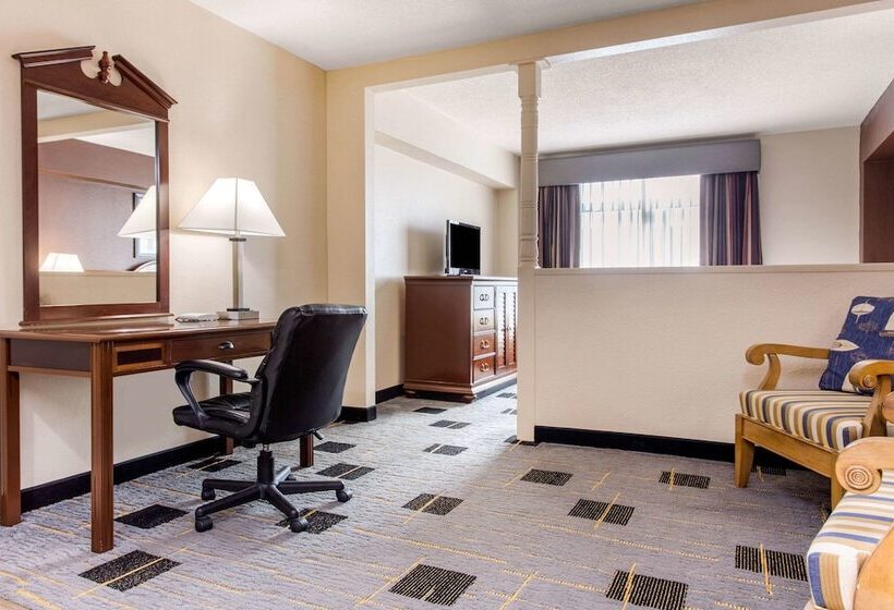 سوییت, Quality Inn & Suites