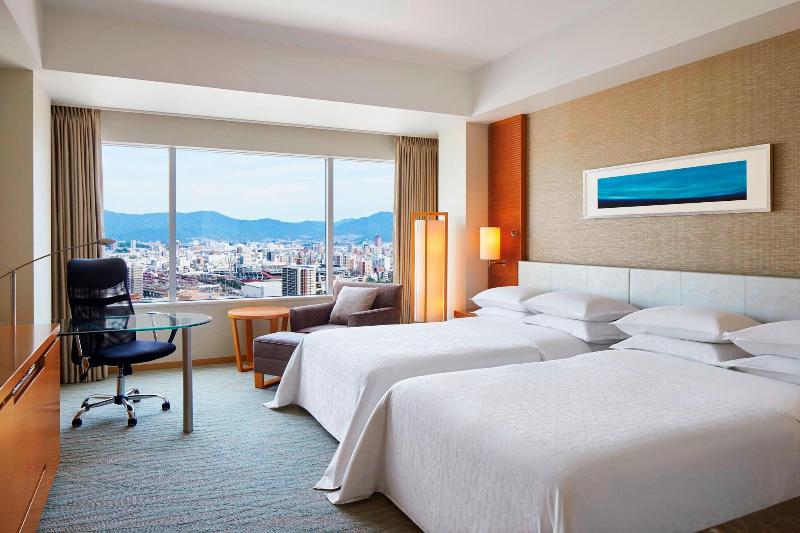 اتاق لوکس با چشم‌انداز شهر, Sheraton Grand Hiroshima