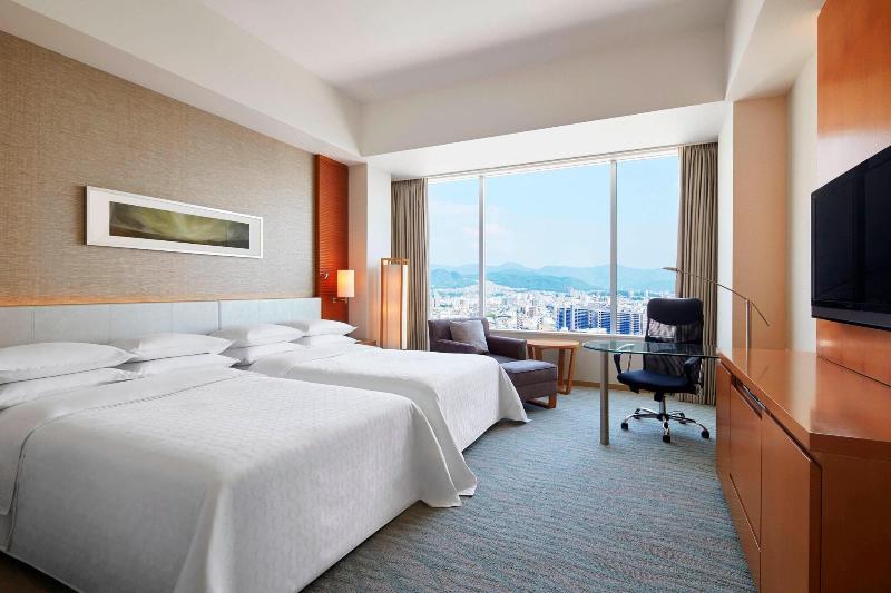 اتاق لوکس با چشم‌انداز شهر, Sheraton Grand Hiroshima