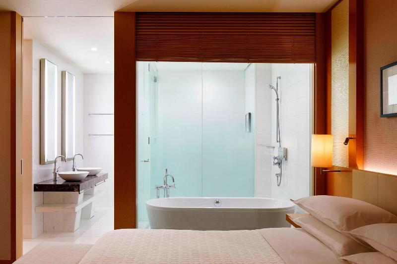سوئیت کلاب, Sheraton Grand Hiroshima
