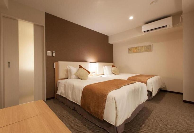 Quarto Triplo Estandar, Tokyu Stay Nihombashi