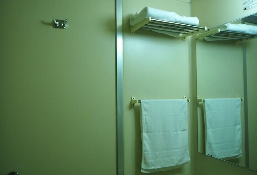 اتاق استاندارد یک نفره, Toyoko Inn Osaka Semba Higashi