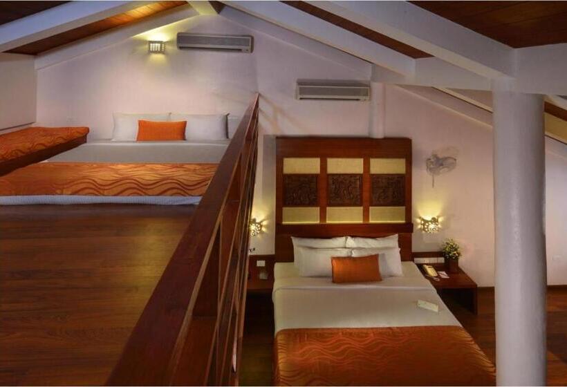 اتاق دوبلکس, Gokulam Grand Turtle On The Beach