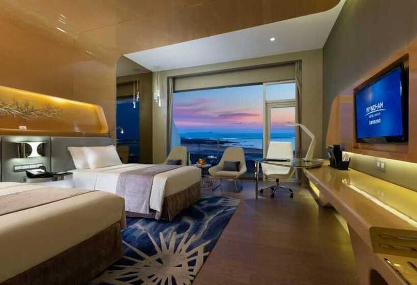 اتاق اجرایی با چشم‌انداز دریا, Wyndham Grand Qingdao