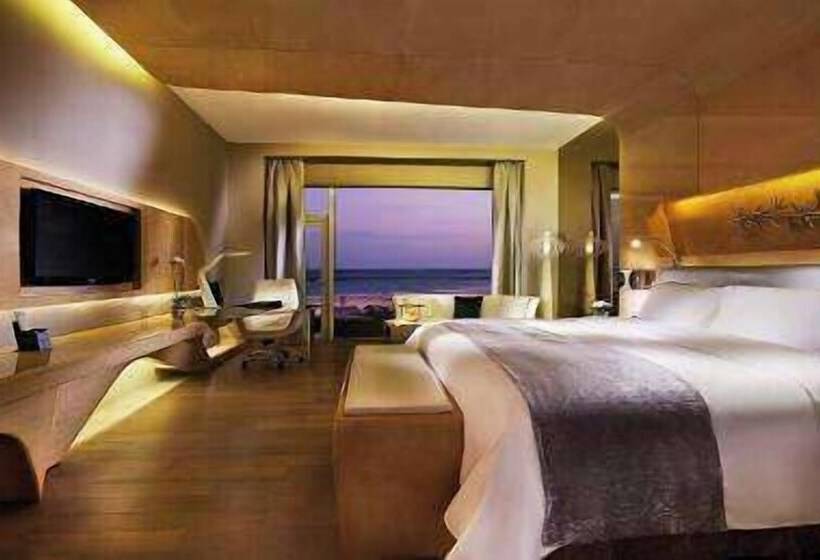 اتاق لوکس با چشم‌انداز دریا, Wyndham Grand Qingdao