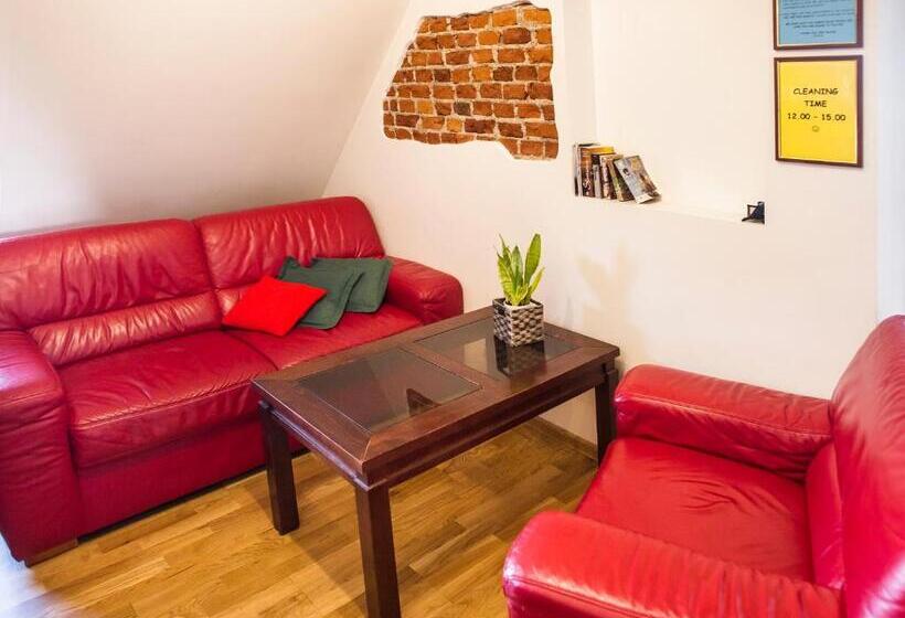 اتاق استاندارد با سرویس بهداشتی مشترک, Klaipeda Hostel