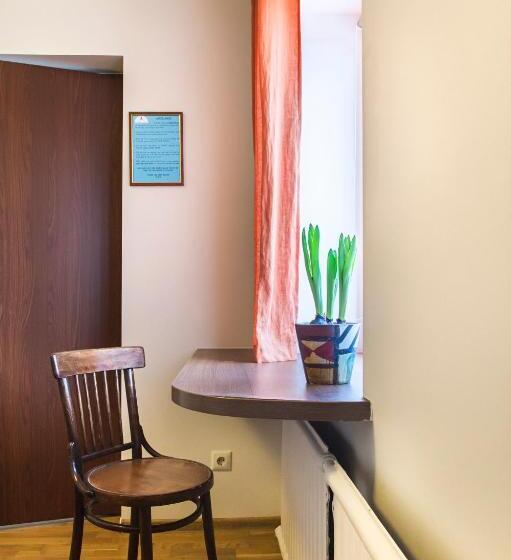 اتاق استاندارد یک تخته با سرویس بهداشتی مشترک, Klaipeda Hostel
