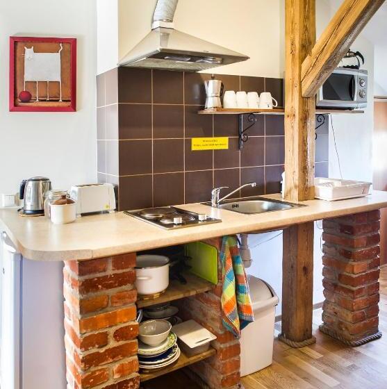 اتاق استاندارد سه تخته با سرویس بهداشتی مشترک, Klaipeda Hostel