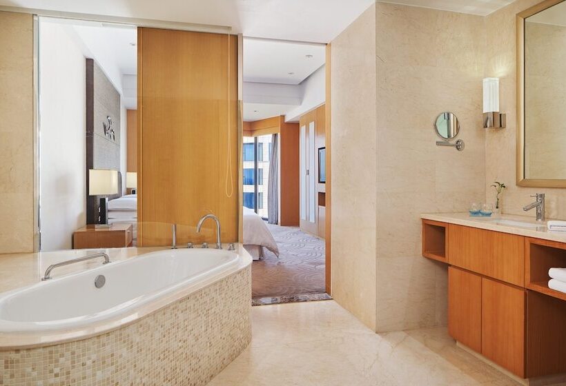 Presidential Suite, Sheraton Yantai Golden Beach Resort