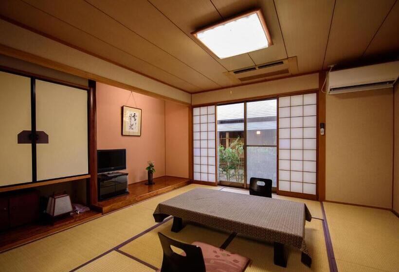 اتاق استاندارد, Yufuin Onsen Wafu Ryokan Tsuenosho