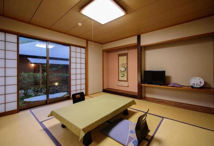 اتاق استاندارد, Yufuin Onsen Wafu Ryokan Tsuenosho