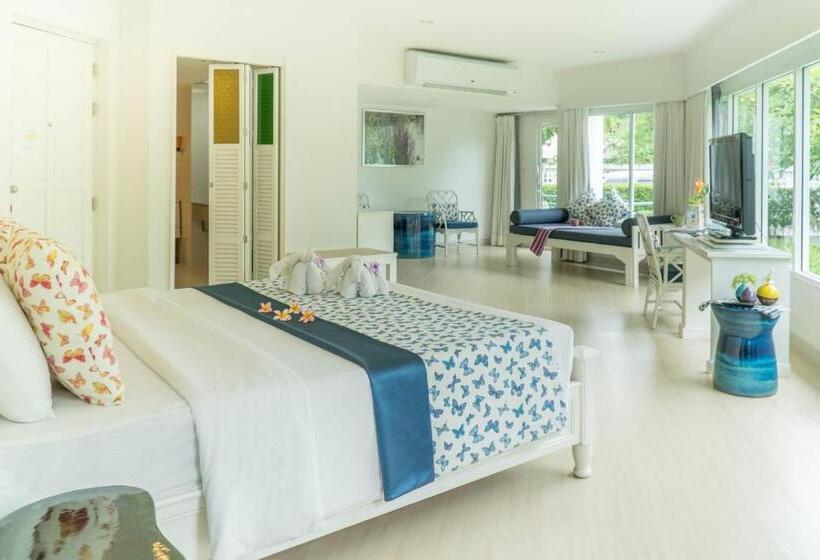 سوئیت با بالکن, Cera Resort @ Cha Am