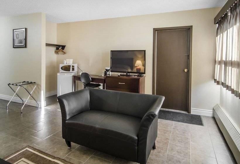 سوییت, Econo Lodge  Lloydminster